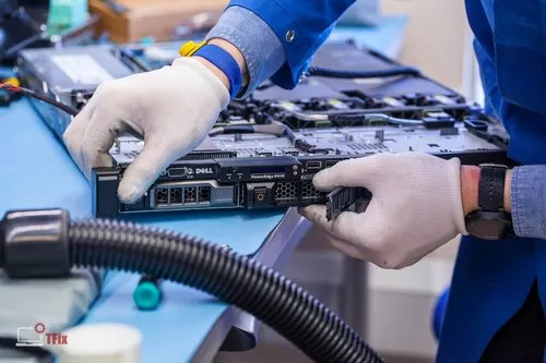 <span style="font-weight: bold;">Настройка и обслуживание серверов </span>